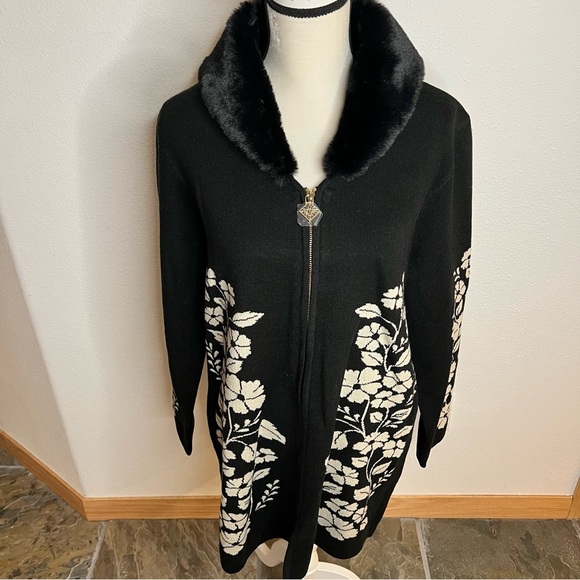 Ann Klein Long Sweater Coat With White Flowers Zip-up NWT Fur Collar Removable - Picture 1 of 12